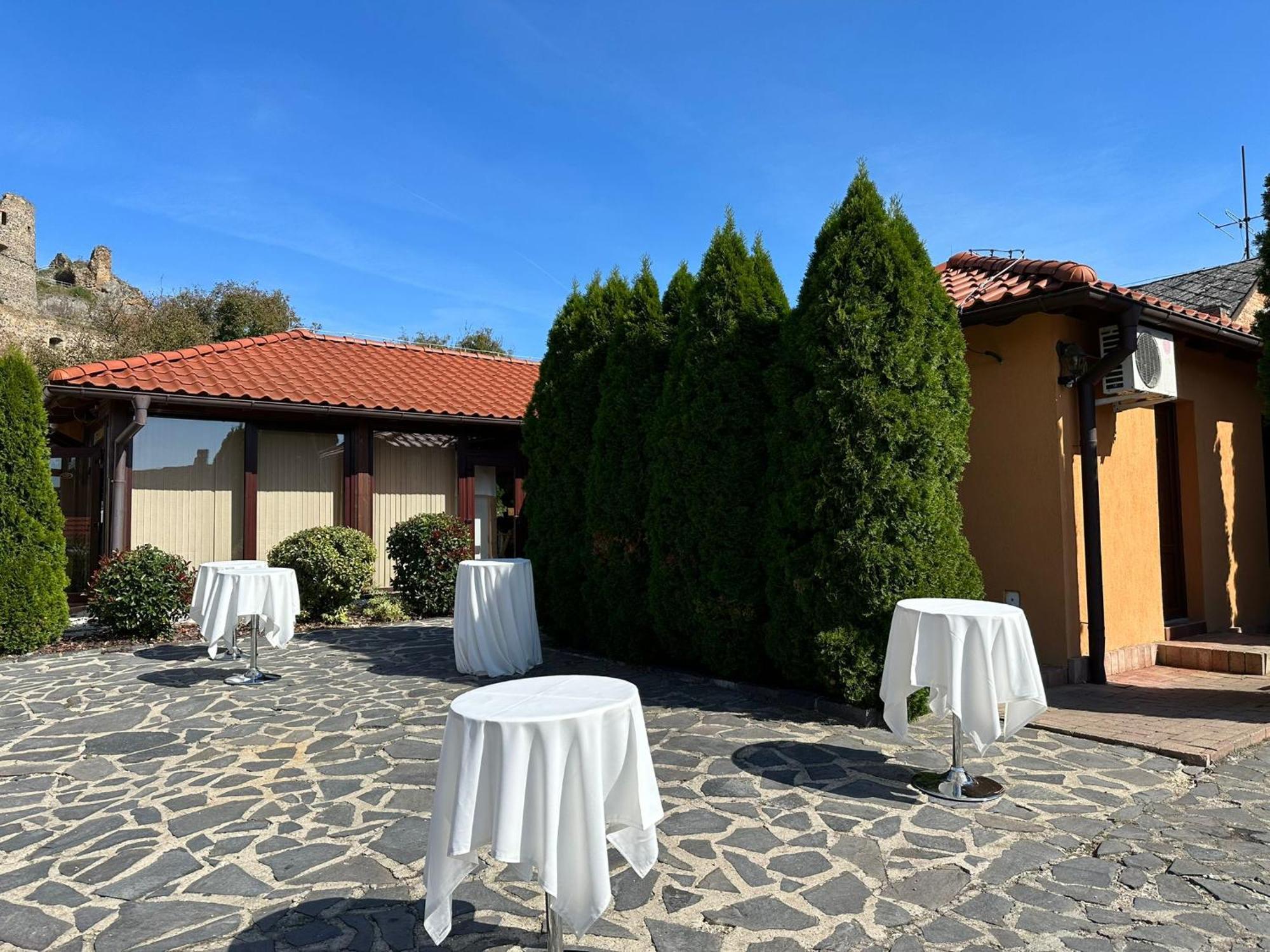 Penzion Bebek Filakovo Exterior photo