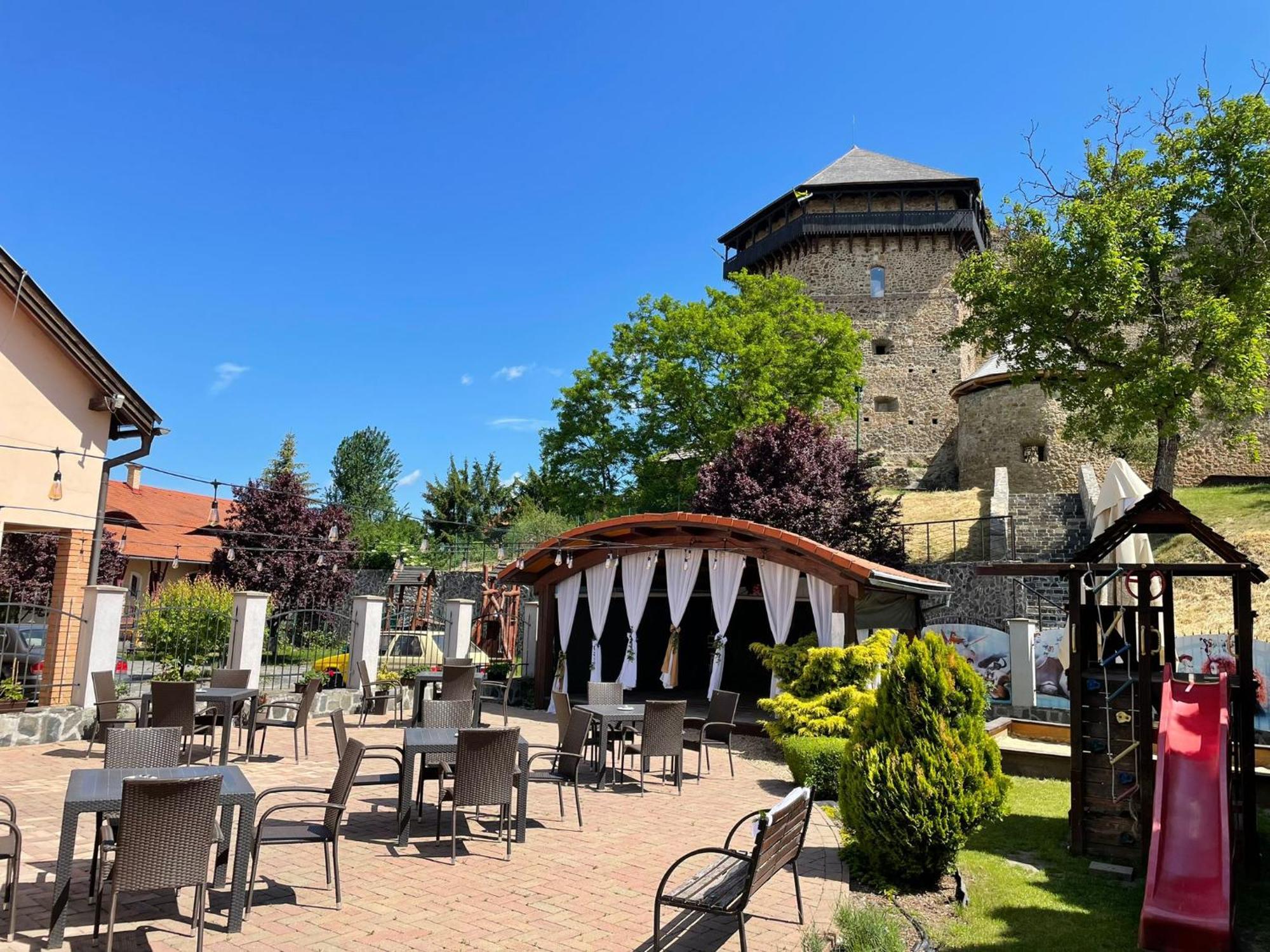 Penzion Bebek Filakovo Exterior photo